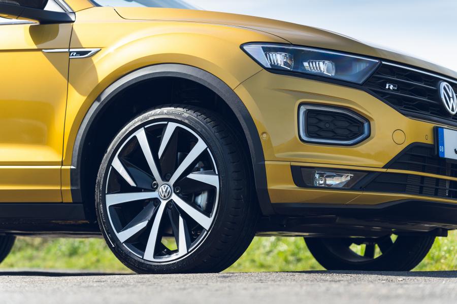 Колеса Volkswagen T-Roc Cabriolet R-Line 2020 года  (UK) (фото 6 из 40)